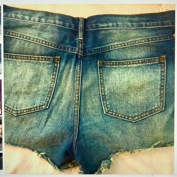 THREE pairs of FREE PEOPLE sz 30 denim shorts in very good pre owned condition. - Picture 4 of 11